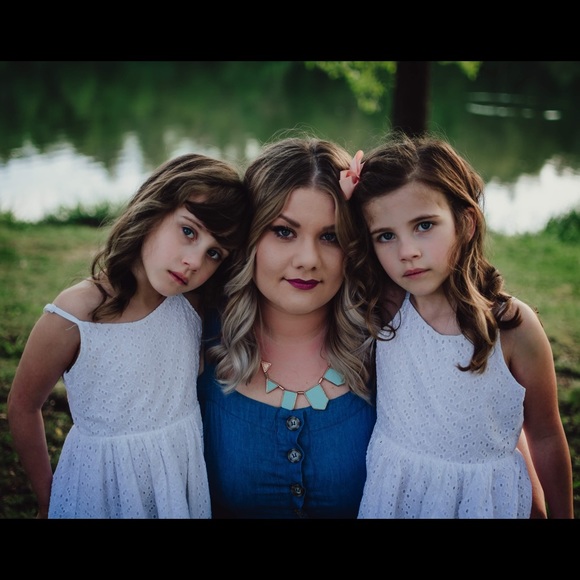 Meet your Posher, Dorothy - Picture 3 of 5